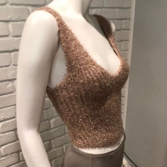 FUZZY BEIGE & TAN CROPPED GOLD METALLIC TANK SWEATER NWT - Picture 4 of 11